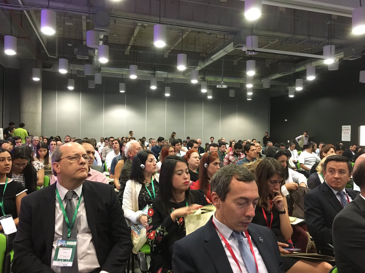 afrancorpo's tweet photo. En el marco del evento #ColombiaFrancia2017 miradas cruzadas en ciudades sostenibles y como la innovación aporta y transforma https://t.co/BVD42atrWo