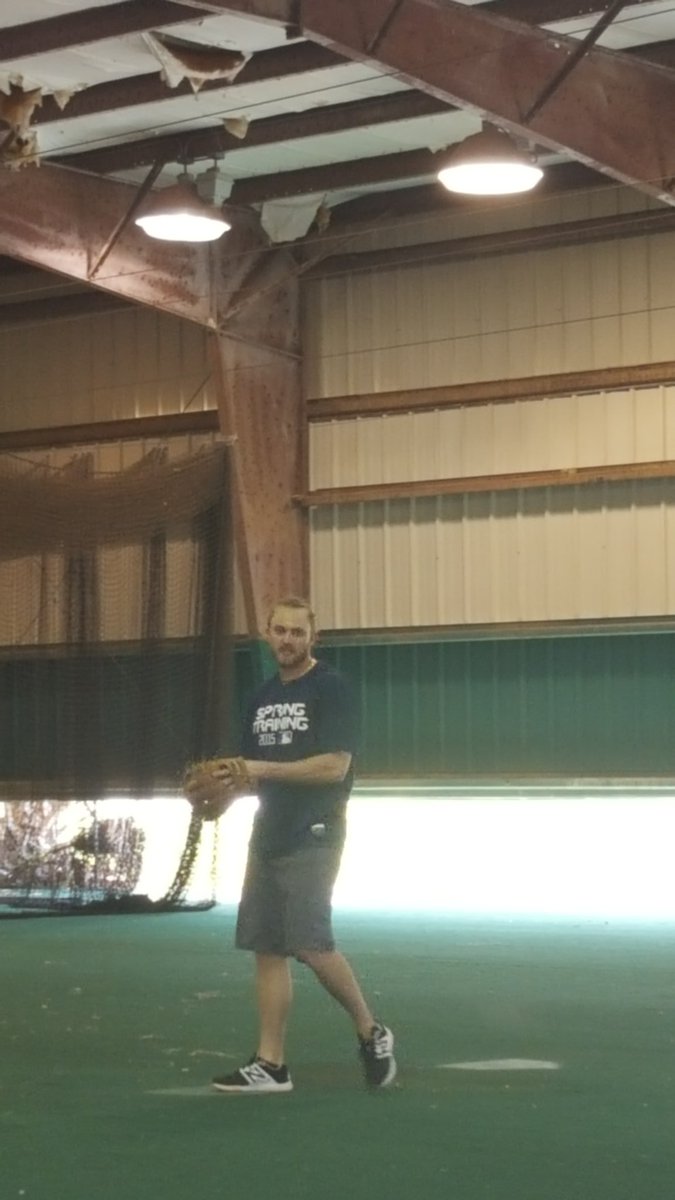 harmonybsbl's tweet image. Good luck this spring training @taylormotter7! Your Harmony Baseball family is behind you. Tear it up!! #rake #showflow #M&apos;s #pickin&amp;amp;grinnin