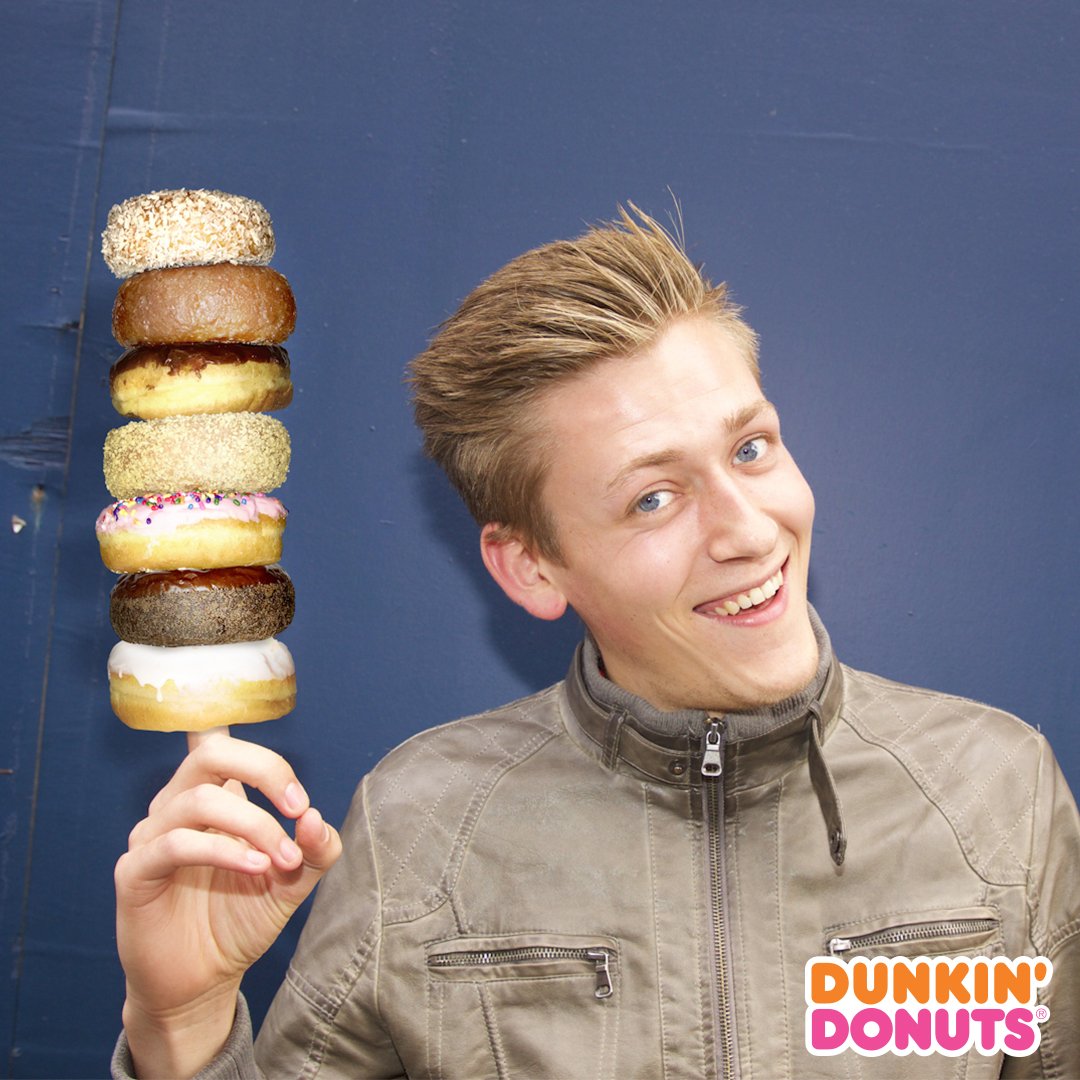 dunkindonuts_nl's tweet photo. Geluk komt in meerdere smaken! En het geluk komt jouw kant op #geluk #dunkindonutsnl #zoveelsmaken #welkekiesjij #nieuwedijk #amsterdam https://t.co/VyodkM9QUw