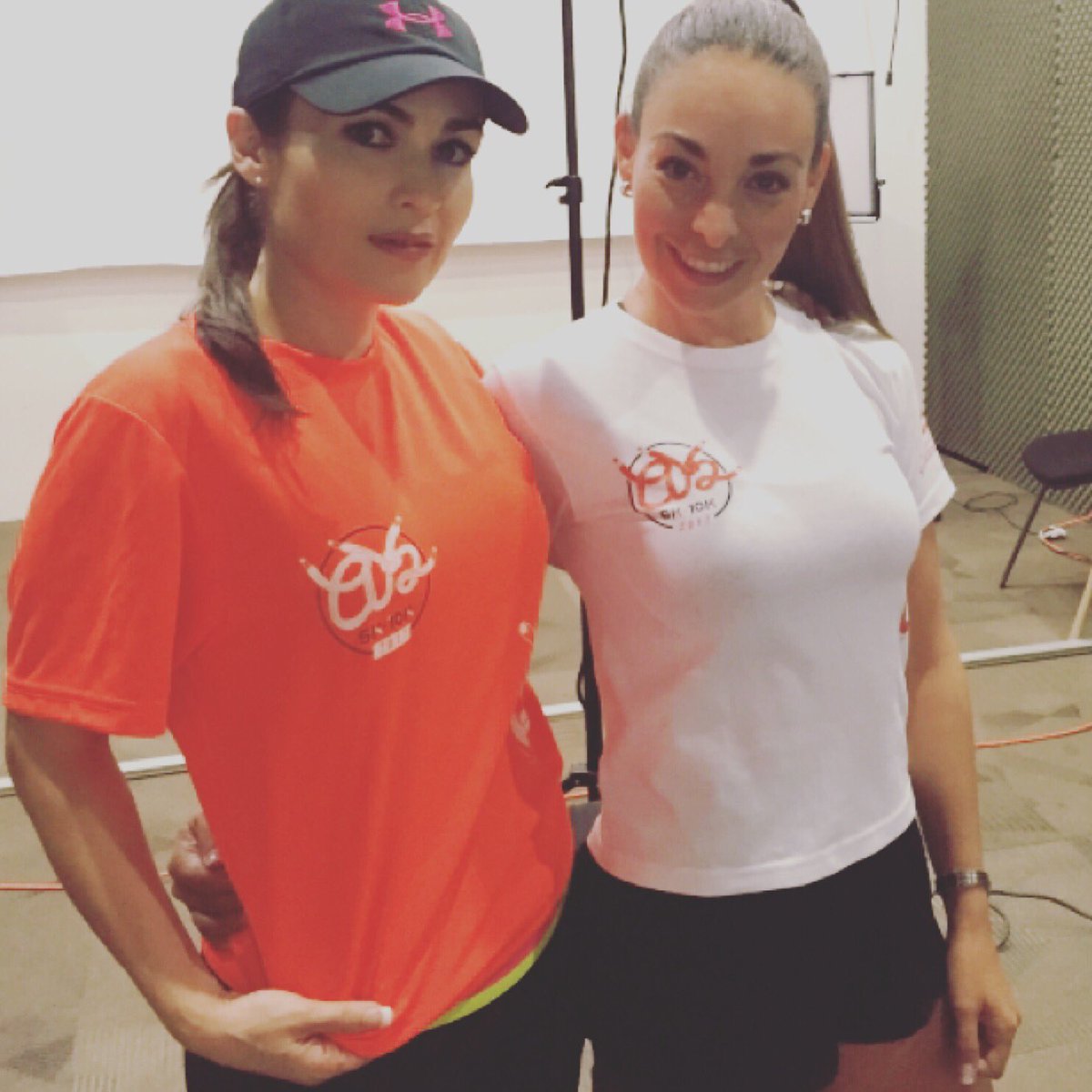 blanch_martinez's tweet photo. Listas para amarrarnos 😀
Carrera 5 y10k Amarrados VANGUARDIA 💪🏻
#amarrate #YoElegiCorrer #Runrunes
@SoyRosca @March_Guerrero @tololoAtl https://t.co/gLfdrahS0S