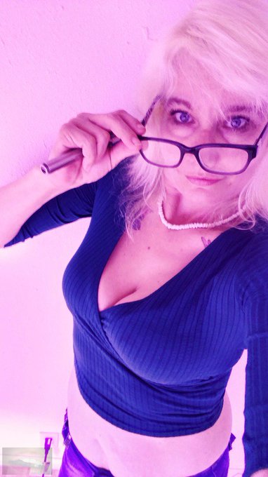 My new photoset is live. Login and enjoy! https://t.co/PCAzcNsSpU https://t.co/0Q5P1GFKrE<a href="/tag/newprofilepic"class="tags"><span>#newprofilepic</span></a>