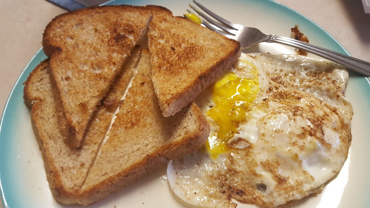 ChaoticFarm's tweet photo. #lovefresheggs #farm eggs #organic #blessed #breakfast #homesteading #chicken https://t.co/d9Vj66PS6N