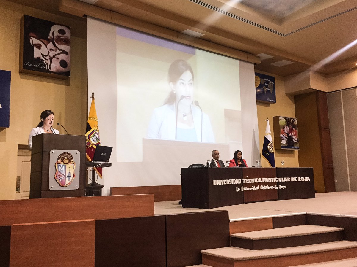 utpl's tweet photo. #CampusUTPL Alexandra Zúñiga, directora del Dpto. de Ciencias de la Educación, inaugura  Foro "Realidad de la familia y su misión formadora" https://t.co/mcxwsWnlvz
