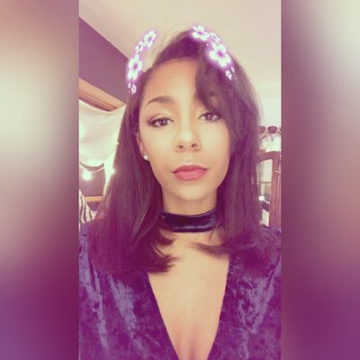 vernbadass's tweet photo. I'm a fucking QUEEN 👸🏽💗👑 #RememberDat😜 #NewAvi #NotYourAverageChick 🤗 https://t.co/Oy0qAkk4Vp