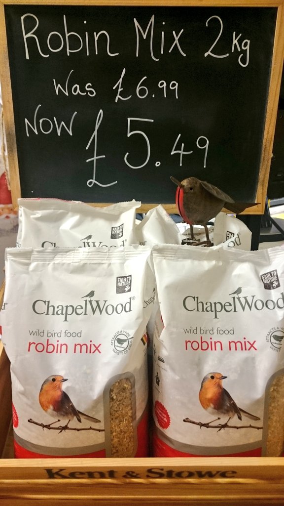 "this is the best product I'feather bought"
#robin #birds #wildlife #hythe #birdfood