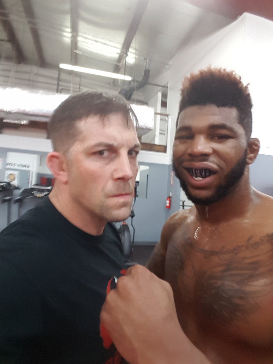 ACFT_TheAnvil's tweet photo. Joey Davis Clinic  tonight at the gym 6-8 every one is welcome. #blacklce #bellatoremma#acffirebirds #arescombat  https://t.co/JpyDkgVREC https://t.co/SuuTiGhQl5