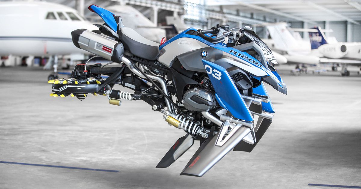 gabriel_hussy's tweet photo. BMW and LEGO collaborated to create the concept hoverbike of our dreams https://t.co/La37NZvfuE #Concept_Bike #Real_Time_Video #Design https://t.co/vJ2TOuFrJA