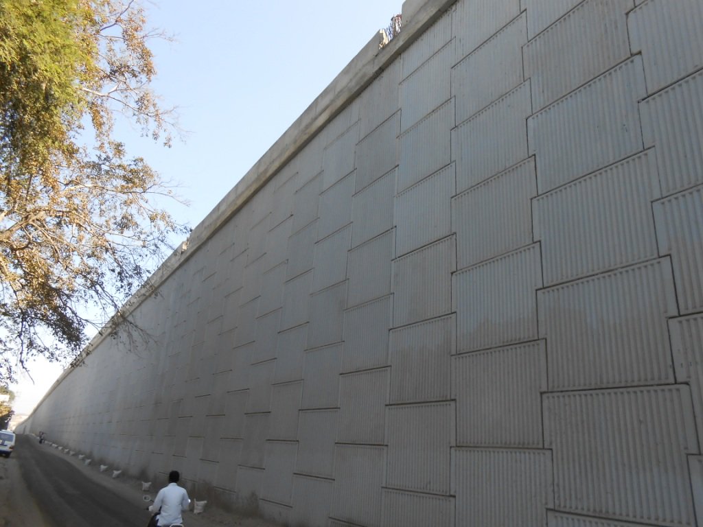 Maccaferri_IN's tweet photo. How beautiful can a #retainingwall be? #Maccaferri’s #MacRes #verticalwall satisfies both #engineers and #architects https://t.co/OCsjIkiEN8 https://t.co/2OGkGDqxOj