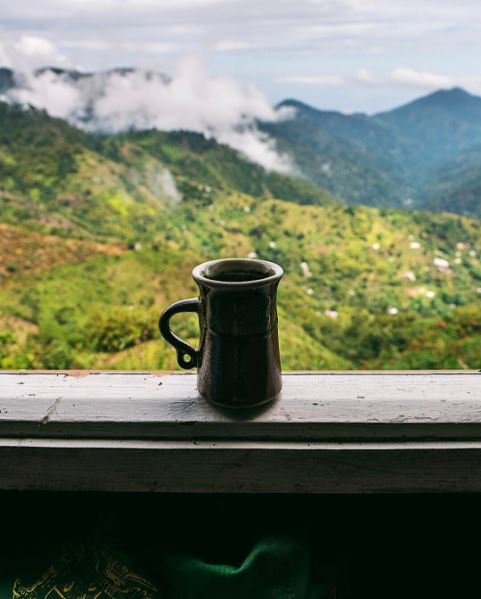 VisitJamaicaNow's tweet photo. Discover unexpected treasures and epic experiences. There’s a vibe for everyone and you are bound to find yours. #FeelTheVibeJamaica https://t.co/eQ2C6D73xF