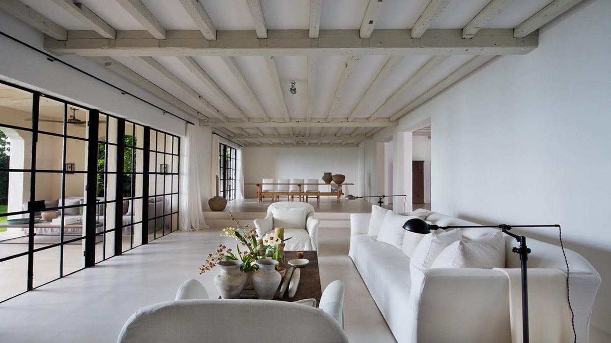 Calvin Klein sells Miami Beach mansion for $13.15 million PICTURES bit.ly/2m8TXwE https://t.co/vTQCJTR6e3