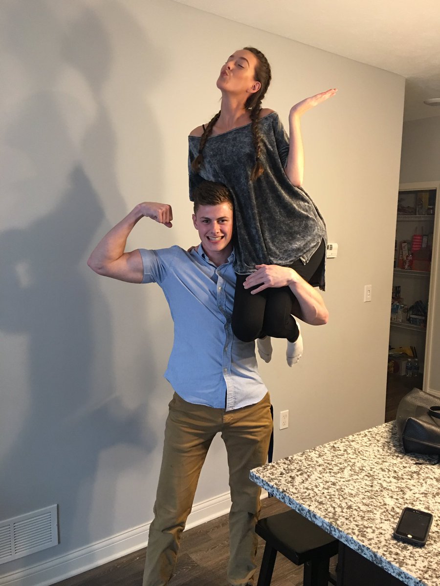 KohPatrickBaker's tweet photo. @AlphaPhi_KOH17 @piapatterson 💪🏻 https://t.co/p84O0sPQCo