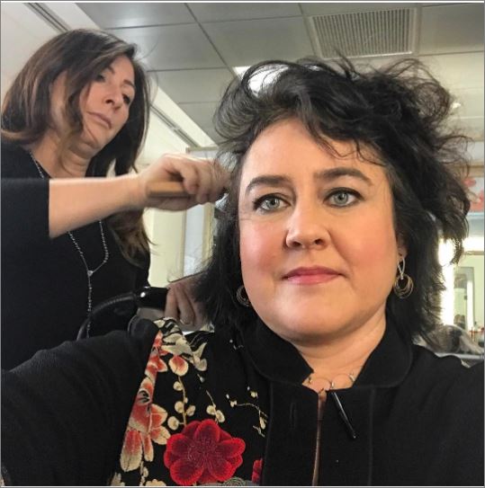 Wine_Advocate's tweet photo. RT @MonicaLarner Hair and makeup in advance of my RAI television segment on Italian wine. #raicommunity… https://t.co/6VTYJUZDYv https://t.co/r9qF97FSjl