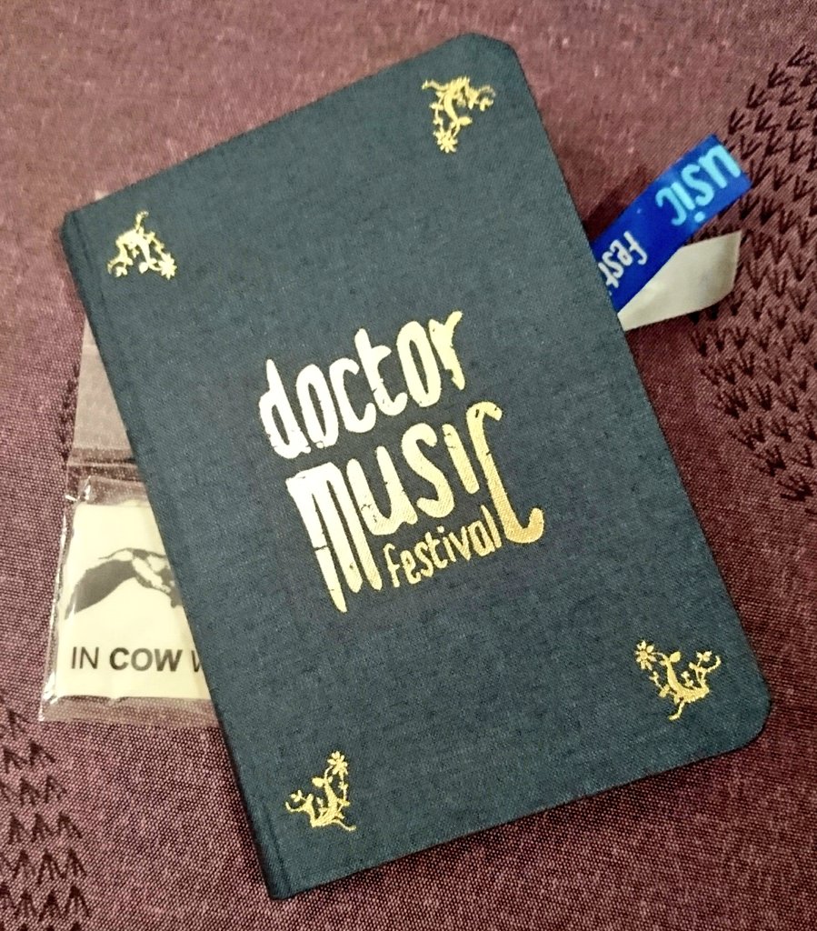 ingravido's tweet photo. Tengo 868 días por delante para llenar esta libreta de temas que quiero escuchar en directo.. ¡Allí estaré, @DoctorMusicFest! #InCowWeTrust https://t.co/kyKBXfoFsL