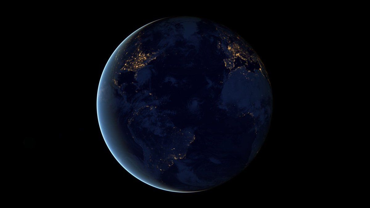 rybotics's tweet photo. Earth at night, taken by the NASA 🌎 https://t.co/PpqCkhY27j
