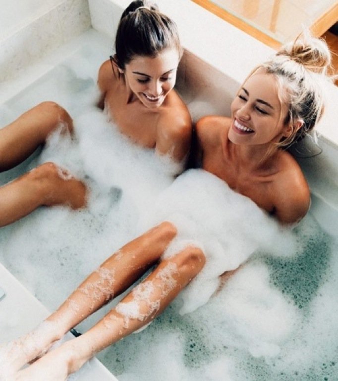 http://glamourincity.com/celebrities-in-the-bathing-tub. 