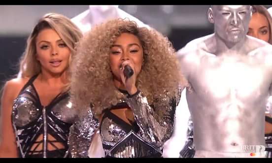 catherine1Dpk's tweet photo. #BRITVOTELITTLEMIX https://t.co/67XfBAZUXd