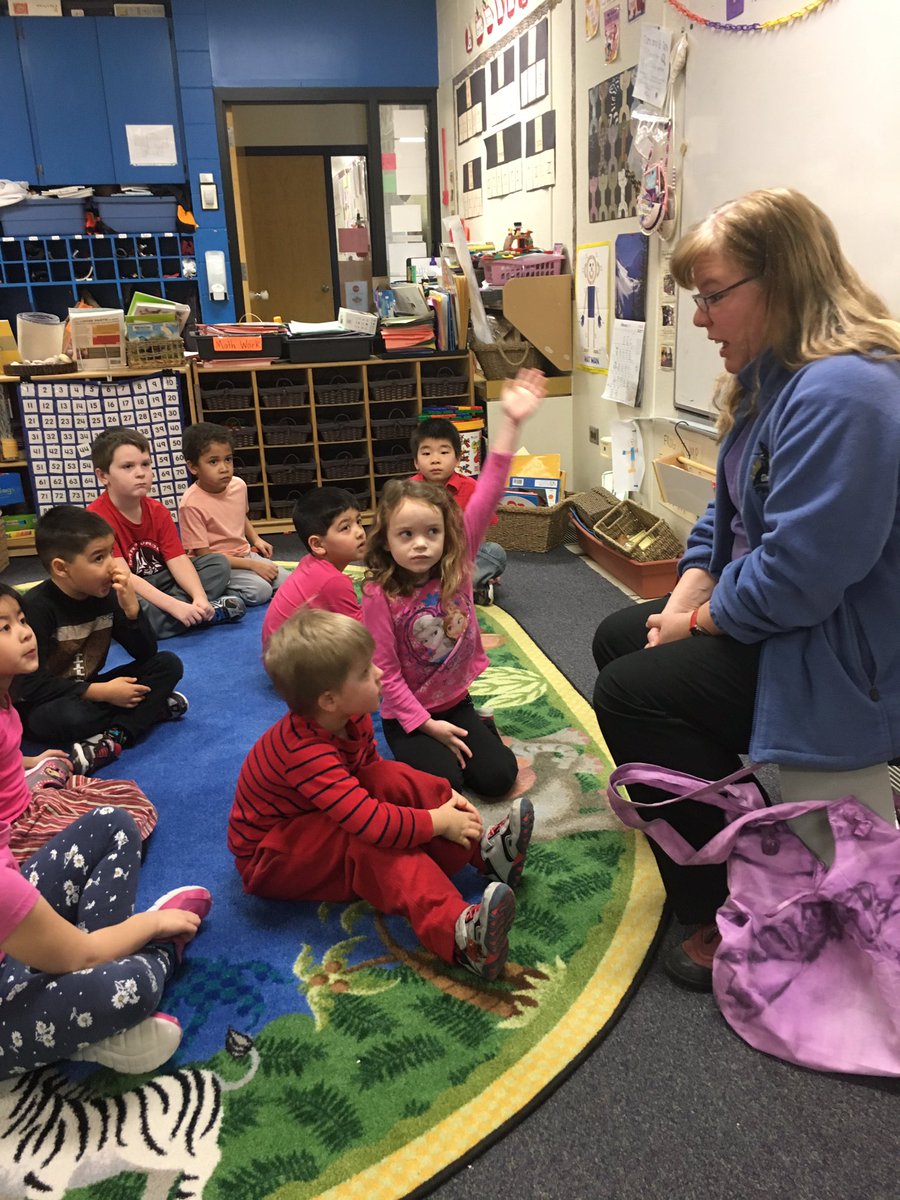 Thank you to Lisa from Prairie Wildlife Rehab for sharing the story of the rescued beaver.  We learned so much!! <a href="/vanierLRSD/">General Vanier</a> <a href="/pwrcentre/">PWRC</a>