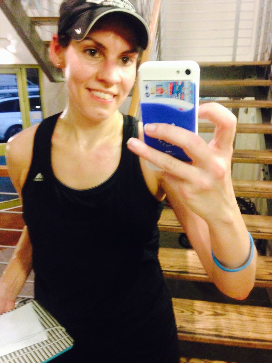 JuliaWallClarke's tweet photo. This is not a smile. It's the pure relief that this particular @LondonMarathon training run is over. #thresholdsession for @UNICEF_uk ππ»ββοΈπ€ https://t.co/ZmJgDQaxlR
