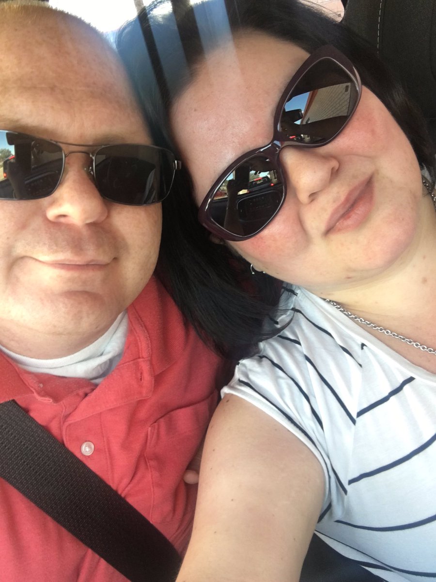 punkette82's tweet photo. No makeup dont care. Let the changes begin. Opening this new door with you may be scary but with Jehovah and you anything is  possible. https://t.co/OfAE7CqYS9