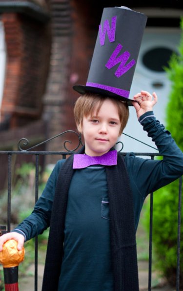 WorldBookDayUK's tweet photo. Have you got a pic of your best #WorldBookDay costume? Tweet it to us! We're creating an on-line gallery of our favourite booky outfits. https://t.co/frzvufZnVD