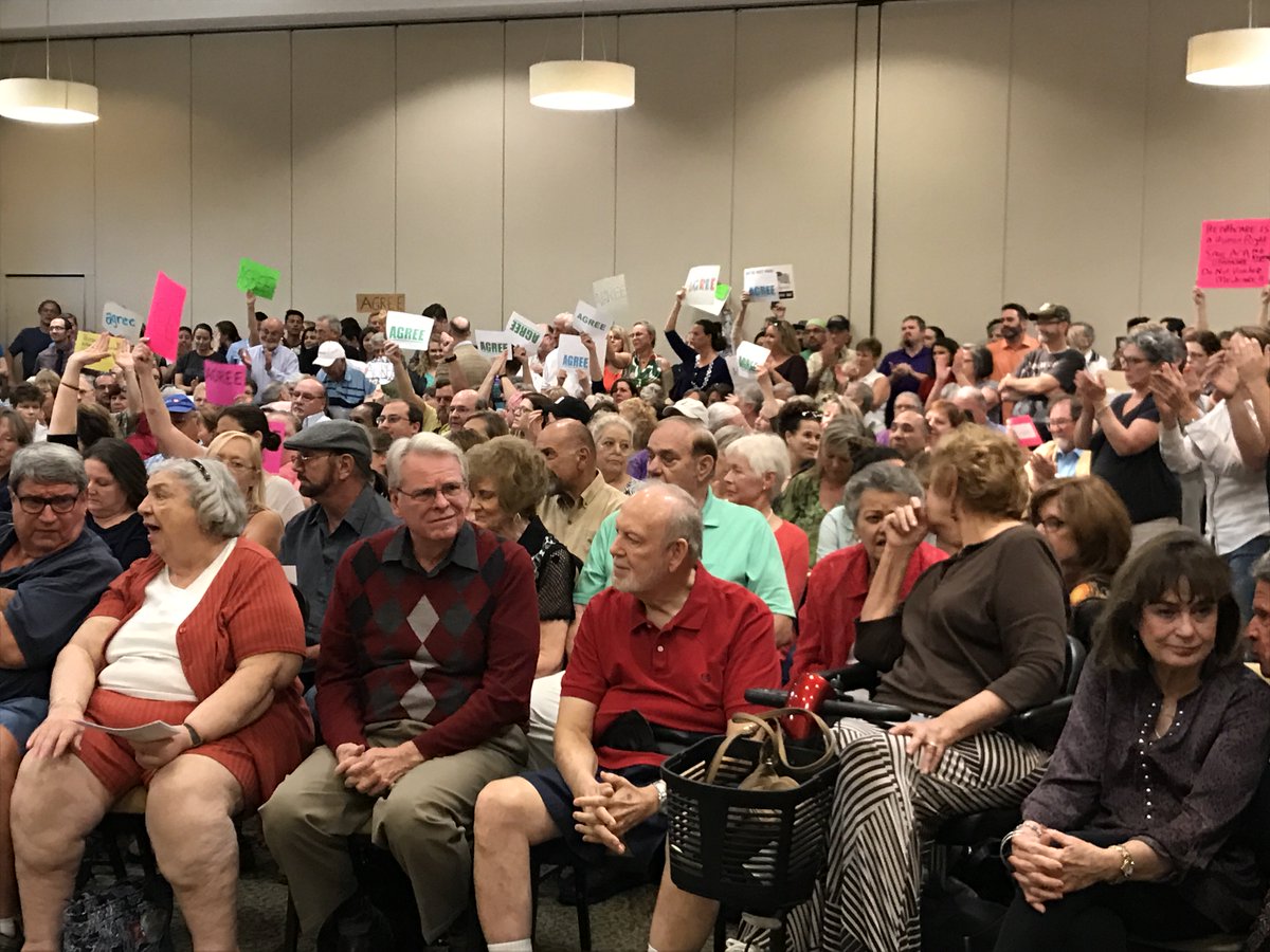 wearewideawake's tweet photo. @RepDennisRoss #DennisRoss #AnthonyFoti #TownHallMeeting REPORT by #ThisAmerican for #USSLiberty #Navy #Veterans https://t.co/wIBSkWSZwQ https://t.co/6wdT0IWeB6