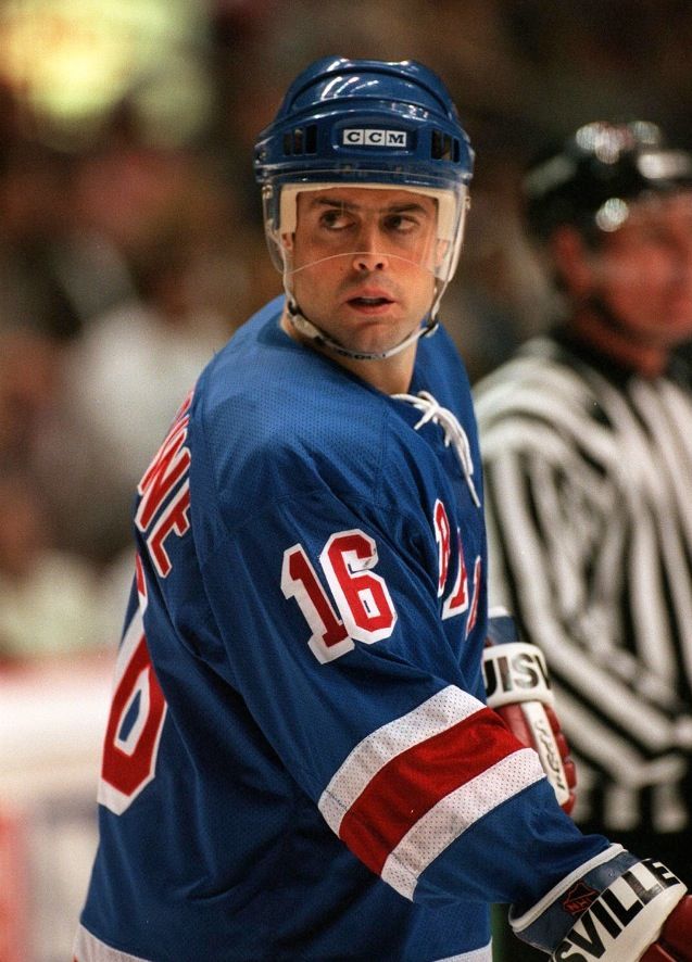 Happy birthday to Pat Lafontaine, born on this day in 1965.  