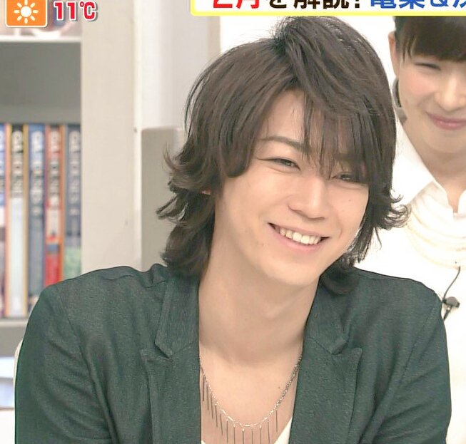 Happy Birthday to Kazuya Kamenashi.

Forever love you... 