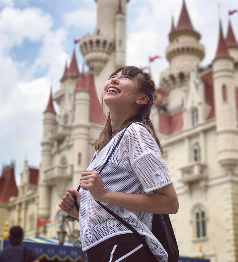 kellypanjiali's tweet photo. 在童話世界裡我就是公主!
晚安。
#farfaraway #uss #USSsg #universalstudios #universalstudiossg #puma #pumasg #pumawoman https://t.co/nhFkQb4Hq4