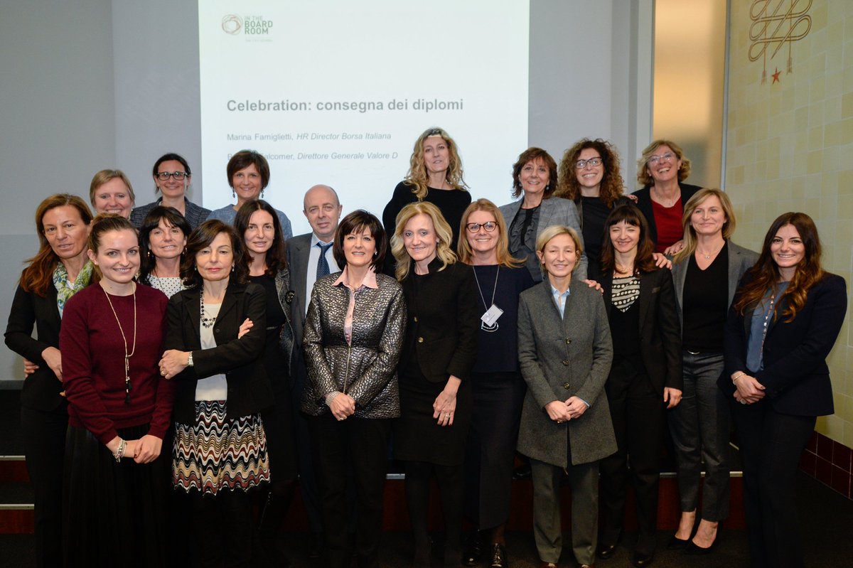 ValoreD's tweet photo. Conclusa la prima classe della #CeoSchool, scuola di formazione per le manager pronte ad entrare nei #CdA. https://t.co/j0x1siFoNK