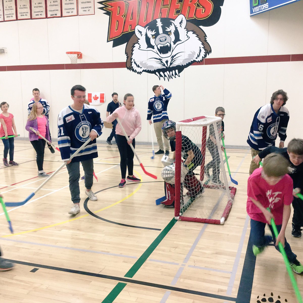 msthiessen45's tweet photo. Recognizing Pink Shirt Day with an assembly and hockey with the Pistons! #badgerpride https://t.co/WrtfidKS0V