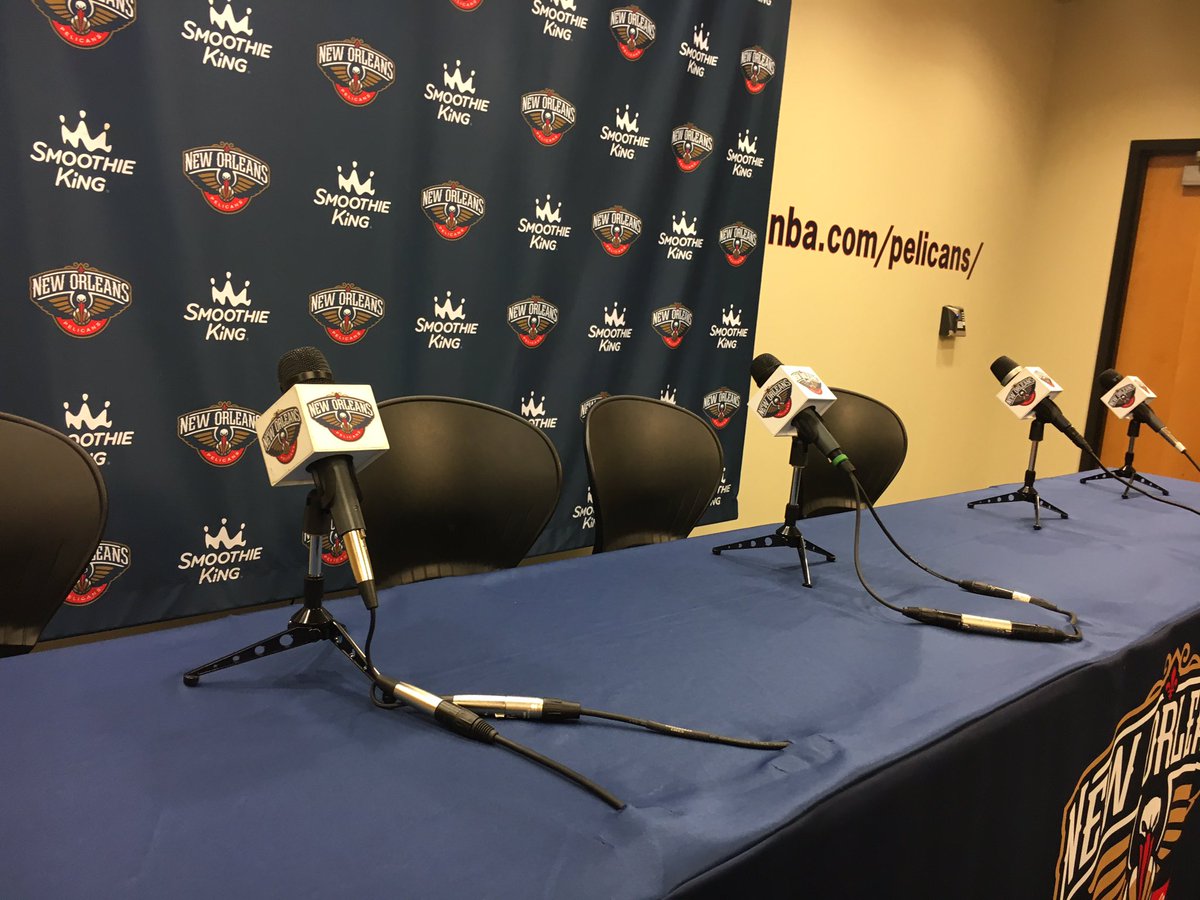 15 mins away... #Pelicans https://t.co/XIBWWklDe7