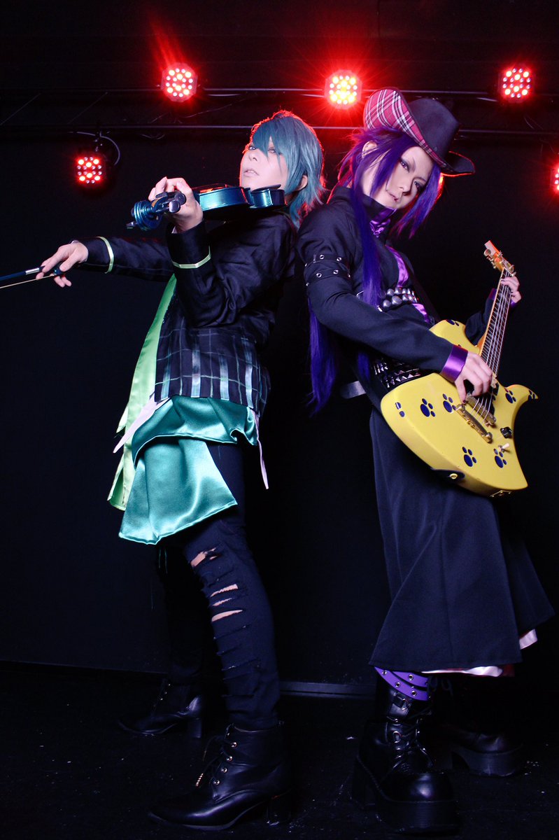 MNT_666's tweet photo. 【コス/おそ.松/年中】
#FUJIOROCK
悩む迷う茨の視界
迷い猫は鈴を乞う
+・+・+・+・+・+・
🐾壱くん:原さん
💫JADE:水音
カメラ:あくあさん https://t.co/XhDC9IgaSG