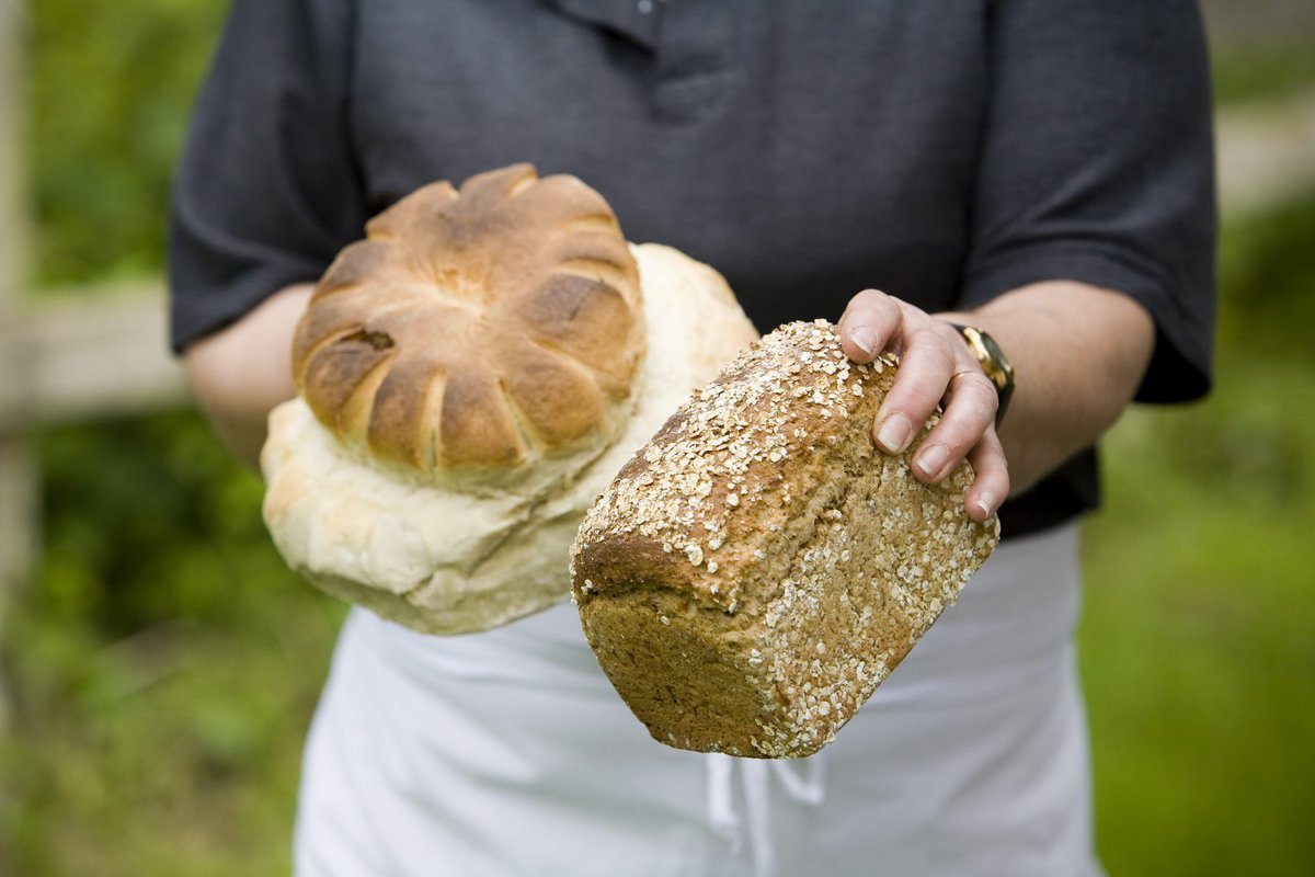 NTKillertonFash's tweet image. TODAY: Farmers' market, 10.30am-2.30pm, not to be missed. Free, in the main visitor car park. #farmersmarket #exeter #devon