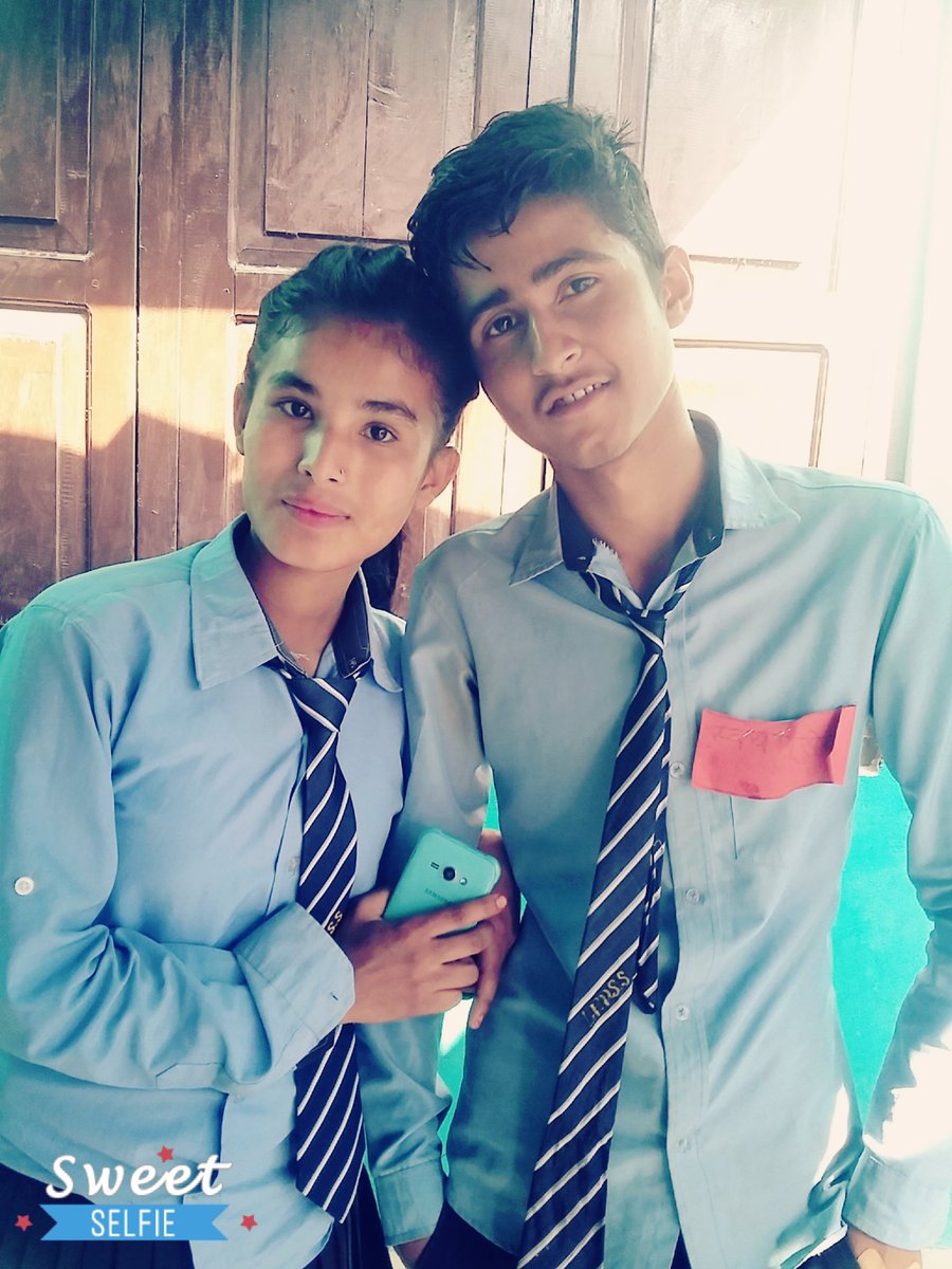 Dh_Dipesh24's tweet photo. Filiing  Relexd in   scl  program ..........
With  my  crazy .frn https://t.co/nS15Pn3hfi