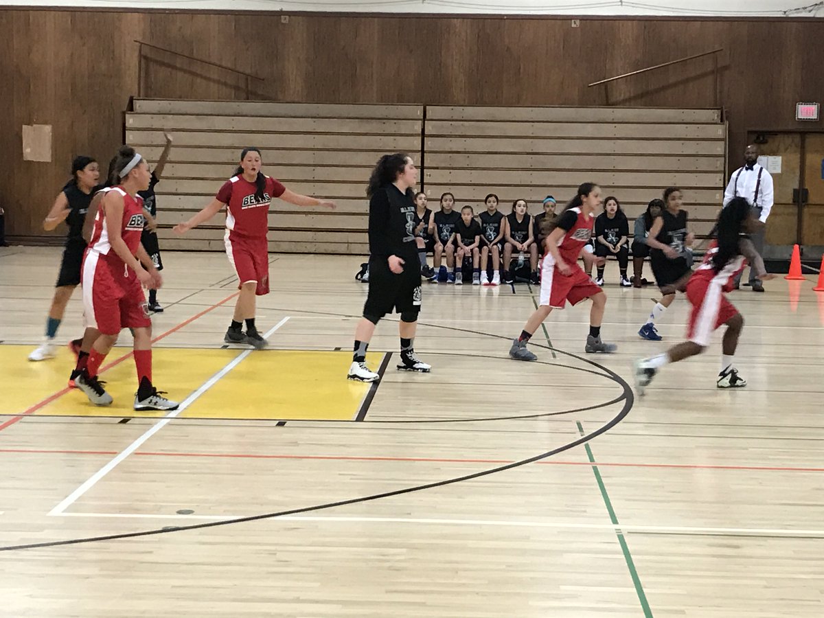 bretharte's tweet photo. Congratulations to our 7th grade boys and girls for wins yesterday!  The boys are now 3-1 and the girls are 3-0!  Go Bears! https://t.co/S0hqUX1Ggb