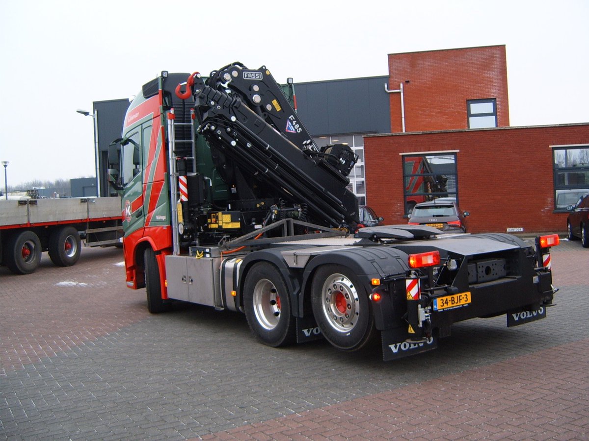 TSJager's tweet photo. Nieuwe Volvo FH met kraan voor Koster Eurotransport BV te Wolvega https://t.co/ZLPrIqv57n