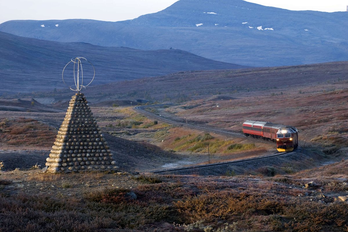 Train + Arctic Circle + Norway:) lonelyplanet.com/norway/travel-…