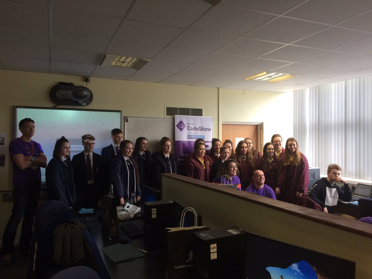 BusinessICTSMH's tweet photo. @stmarkswpoint @stpaulsbbrook @StMarysHSNewry Great day in Armagh SRC at a Coding Course ! https://t.co/6W5Qm1rW1Q