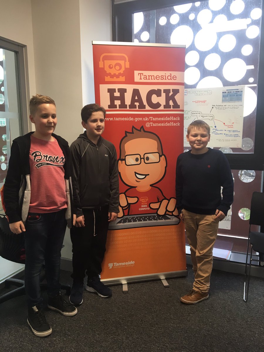 Sammyjohnson79's tweet photo. Our @Brother_UK #TamesideHack17 winners "sync" well done, an amazing solution for #airscouter produced! https://t.co/AMSx7KPe33