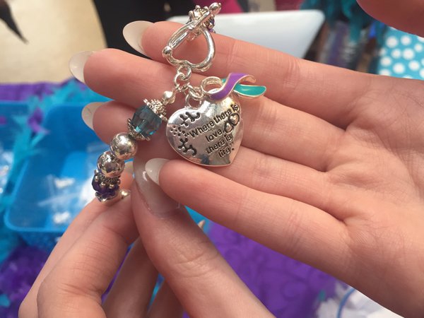 kcoltherd1's tweet photo. Look at these beautiful bracelets #pinkday https://t.co/H3slwYpEAy