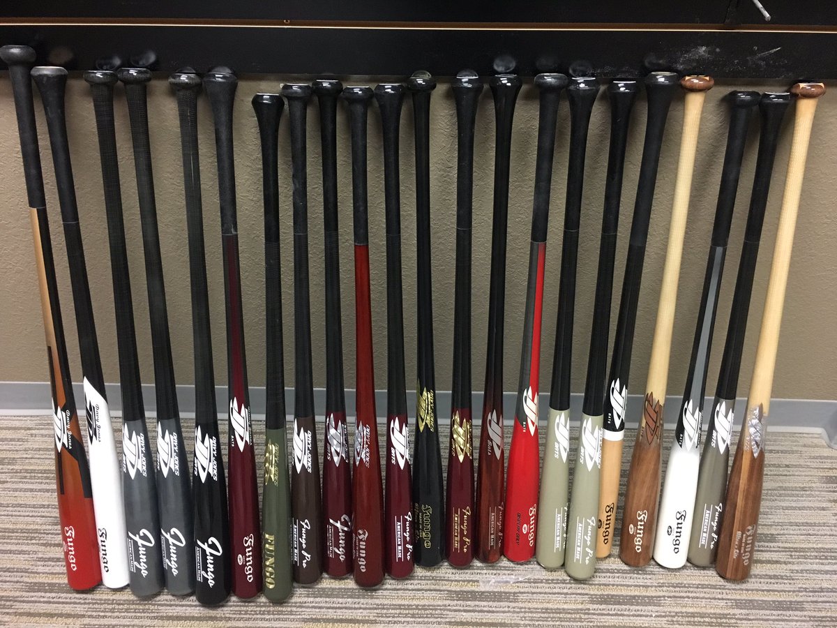 DJWOODBATS's tweet photo. Attention all coaches and teams, @DJBats is selling all 2016 fungos for $50 each , we have 34,35 &amp; 36" bats ready to go. All bats can ship https://t.co/7XyyvjToFO
