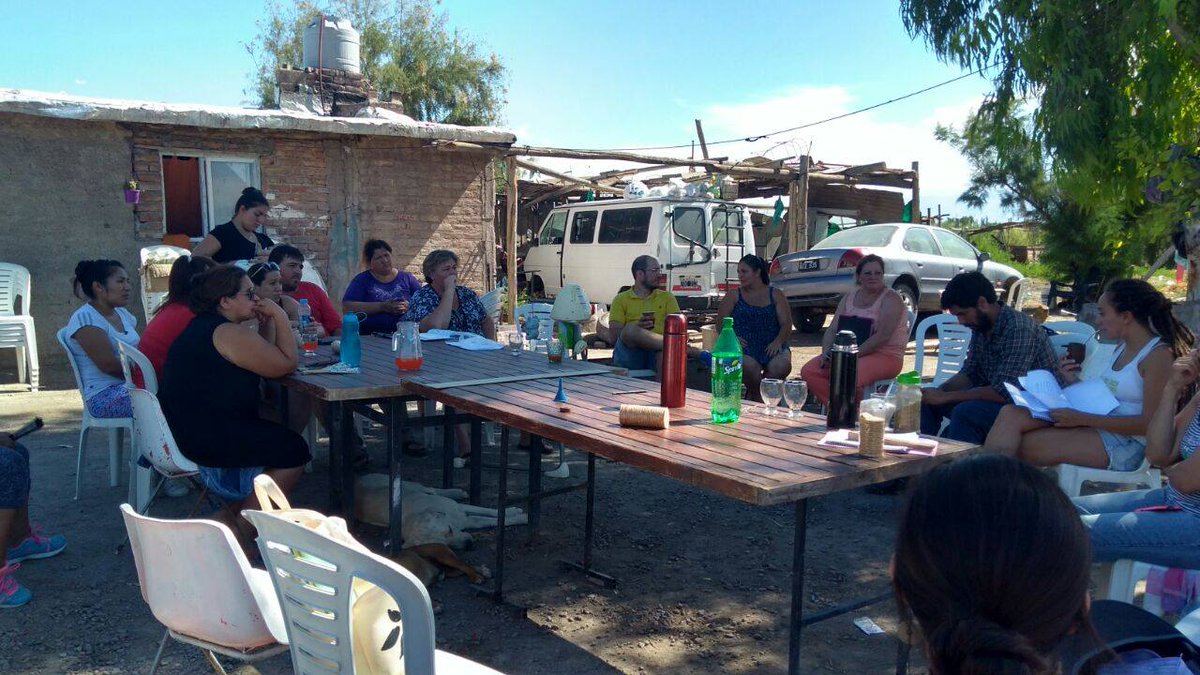 extensionunr's tweet photo. Día 3 Escuela de #Extensión de #ULEU en @UNCuyo - Experiencias territoriales. La @UNR_Argentina participando de este espacio @Juanma_Medina https://t.co/eb0G9kzjDm