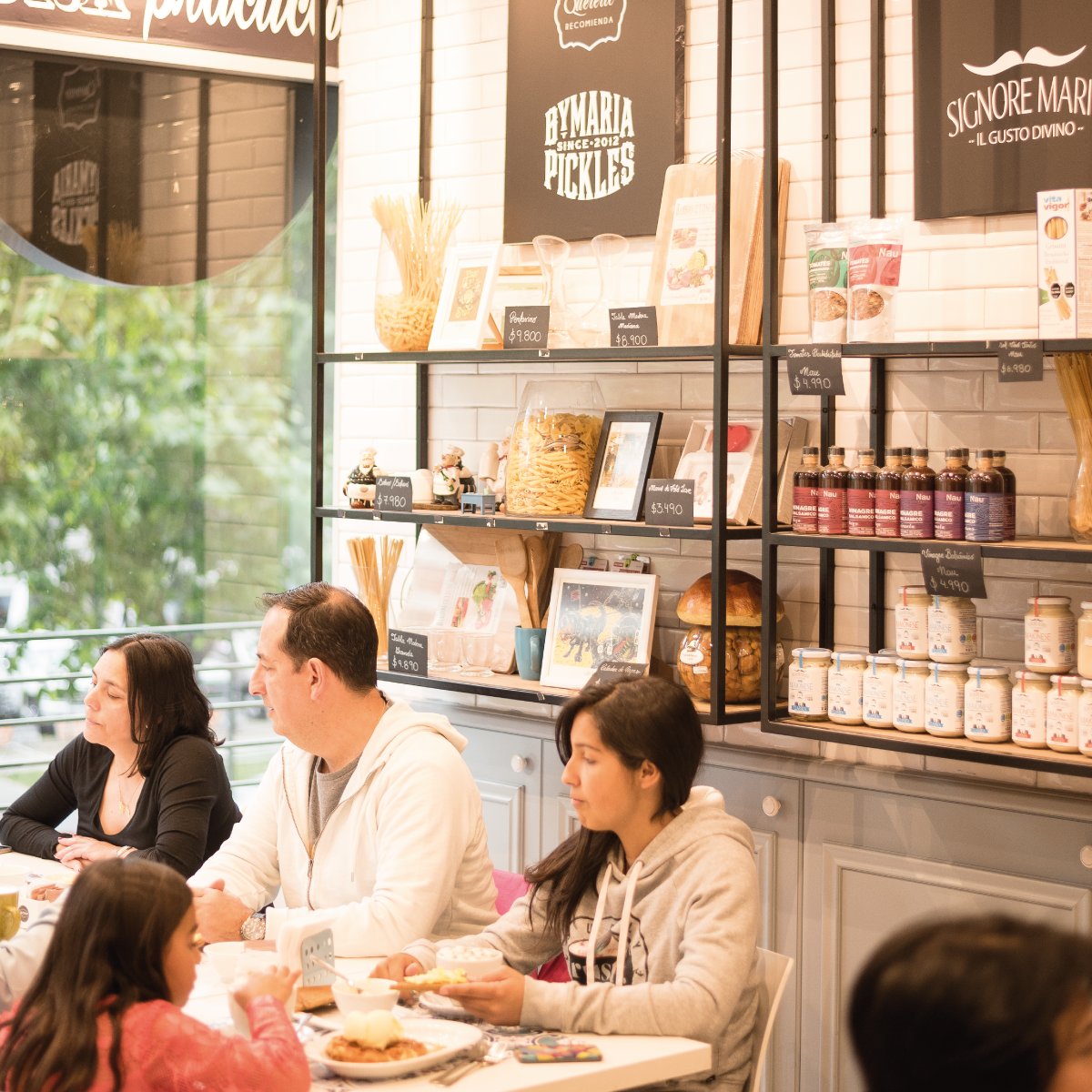 QuererteCafe's tweet photo. ¿Te gusta la onda de Quererte? 

A nosotros nos encanta!! Reserva para #cumpleaños - #eventos - #reuniones - #tecitos o lo que quieras!! https://t.co/79v7o0EY2a