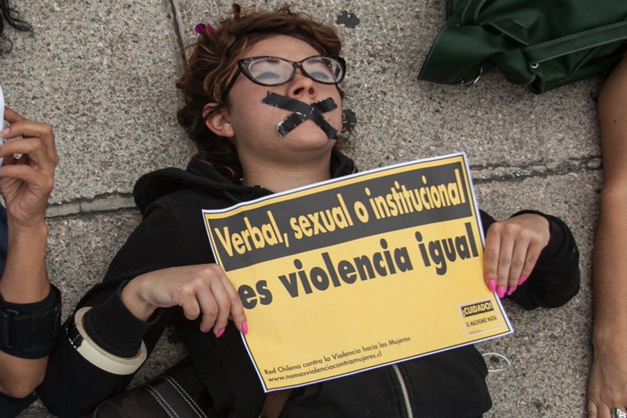 prensacimac's tweet photo. “Castígame, pero déjame escribir” y la misoginia patriarcal en la @la_filey
Opinión por Georgina Rosado R.*https://t.co/IEL3RIRB1Z https://t.co/mfpIAijL1x