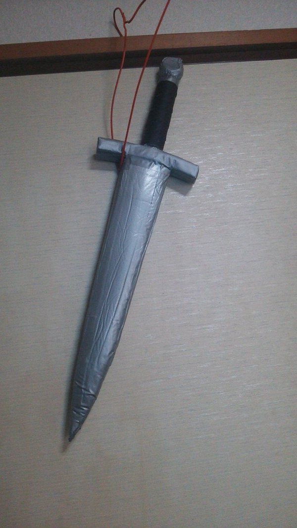 槍 ヤリ Sur Twitter 2 26のlarp武器講座の方針は安く 簡単で 自由度が高く安全を重視した自作larp武器の作り方です 現状この 作り方を守って作れば演技戦闘なlarpは通用するといっても過言ではないはず 基本さえできれば応用でいろんな武器が作れます T Co