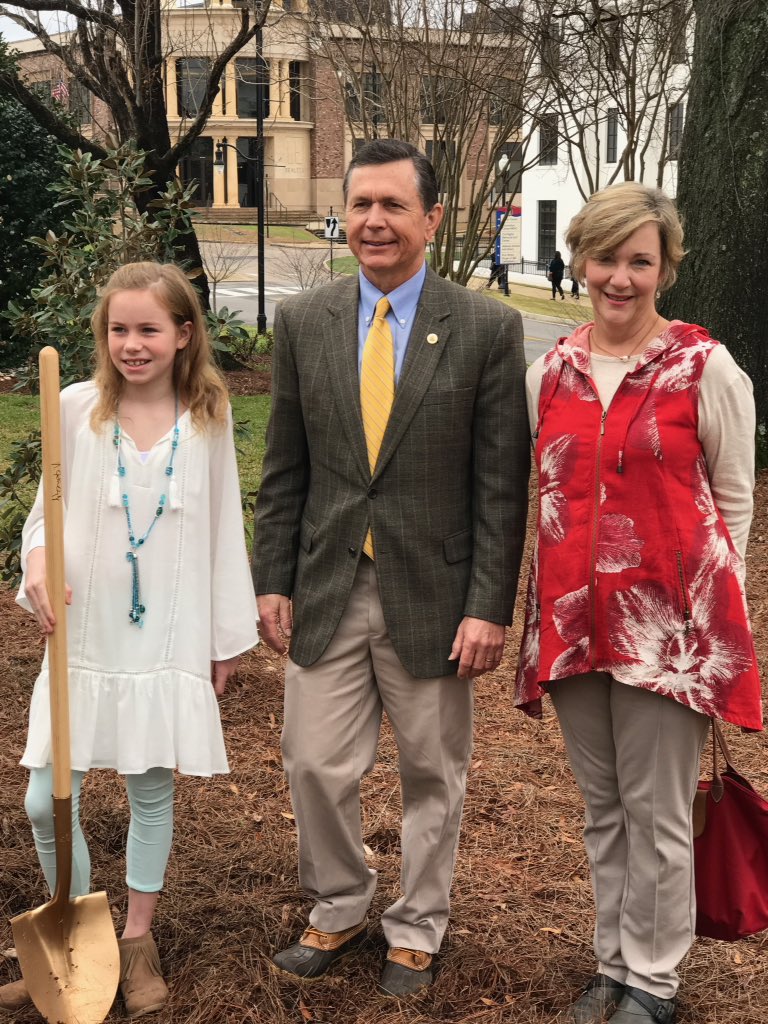 ArtVHEC's tweet photo. So proud of VHEC student Ella Stephens, winner of Alabama Arbor Day poster contest 2017. https://t.co/W26AsYY2Dc