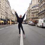 Photo by Géraldine Richter (@RunChicParis)