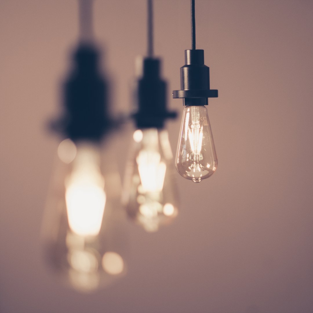 OSRAM_Lamps's tweet photo. #Retro #design meets modern technology
The OSRAM #Edition1906 combines the classic Edison style with efficient LEDs.
https://t.co/lPqXys5Iyo https://t.co/eqLpwDmECH