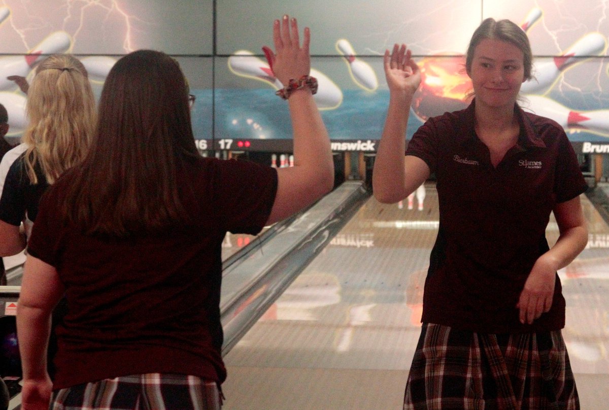 ChrisDuderstadt's tweet photo. Meredith Bierbaum led St. James girls bowling to second place at the EKL tournament. The SJA boys took fourth.
https://t.co/d7wKhCirSB https://t.co/C5HifJsKMt