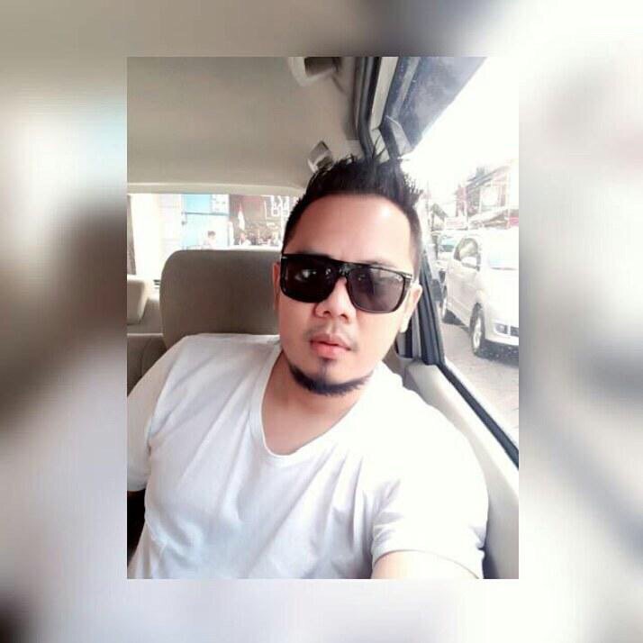 Come join me, or you'll be left behind #BIGOLIVE > masuk lagiiiii.  web.live.bigo.sg/2182117296_172…